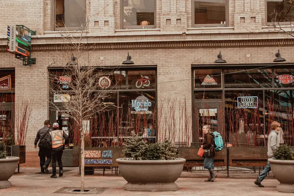 Exploring Urbandale's Landmarks in Urbandale